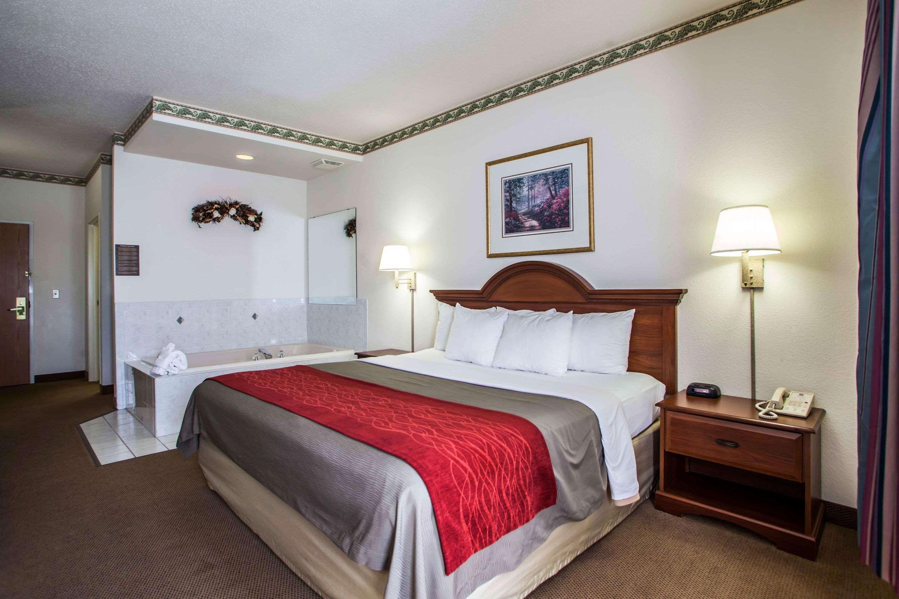 Comfort Inn & Suites Geneva- West Chicago Extérieur photo