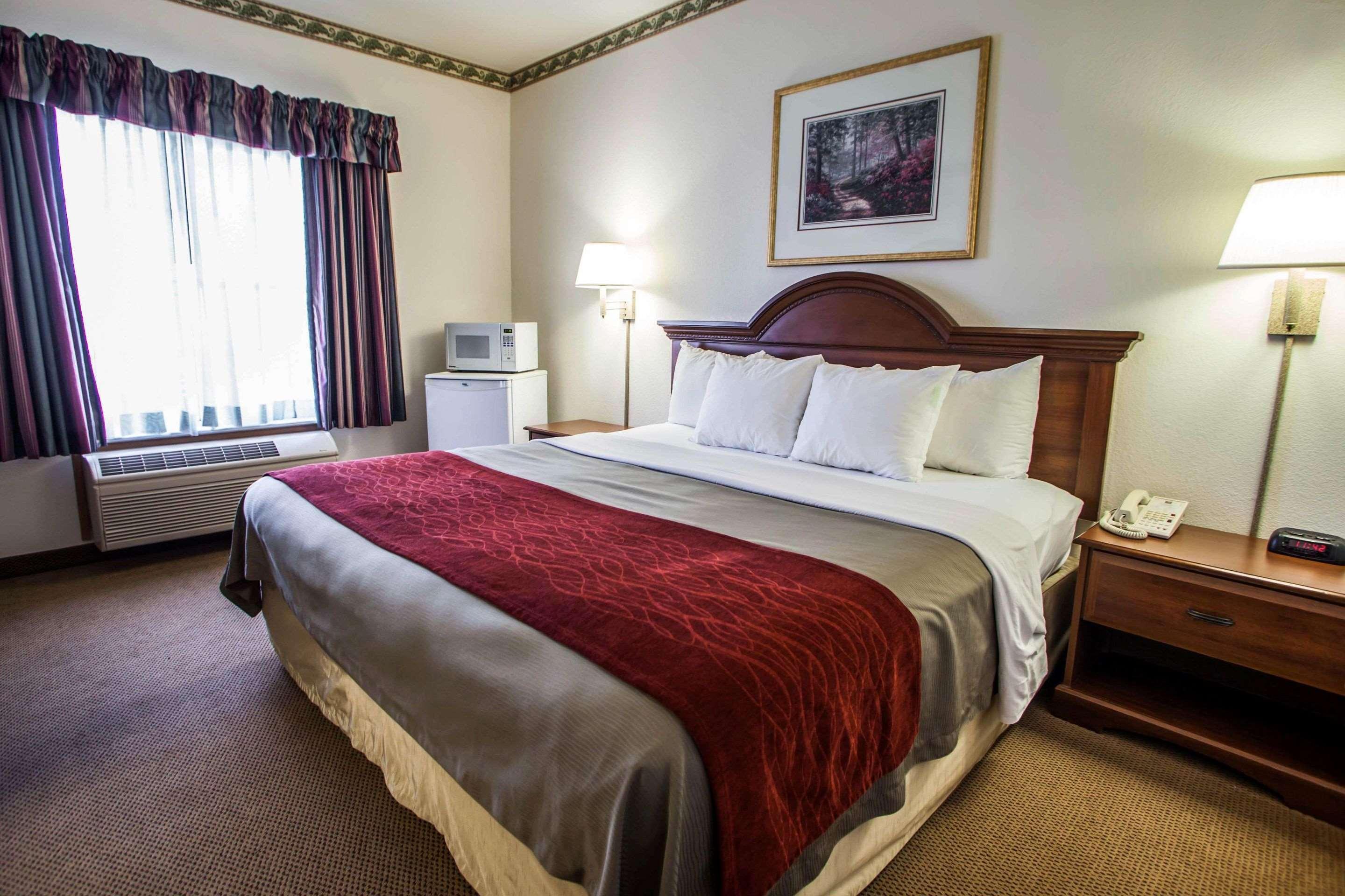 Comfort Inn & Suites Geneva- West Chicago Extérieur photo