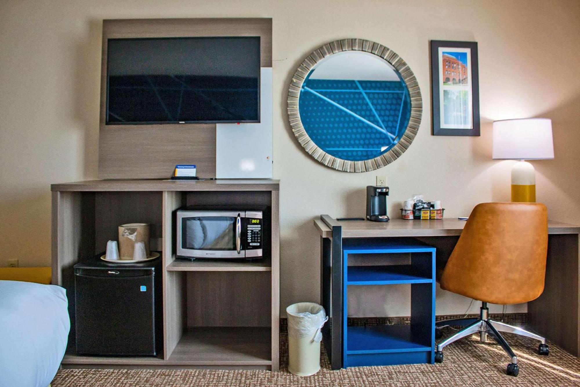 Comfort Inn & Suites Geneva- West Chicago Extérieur photo